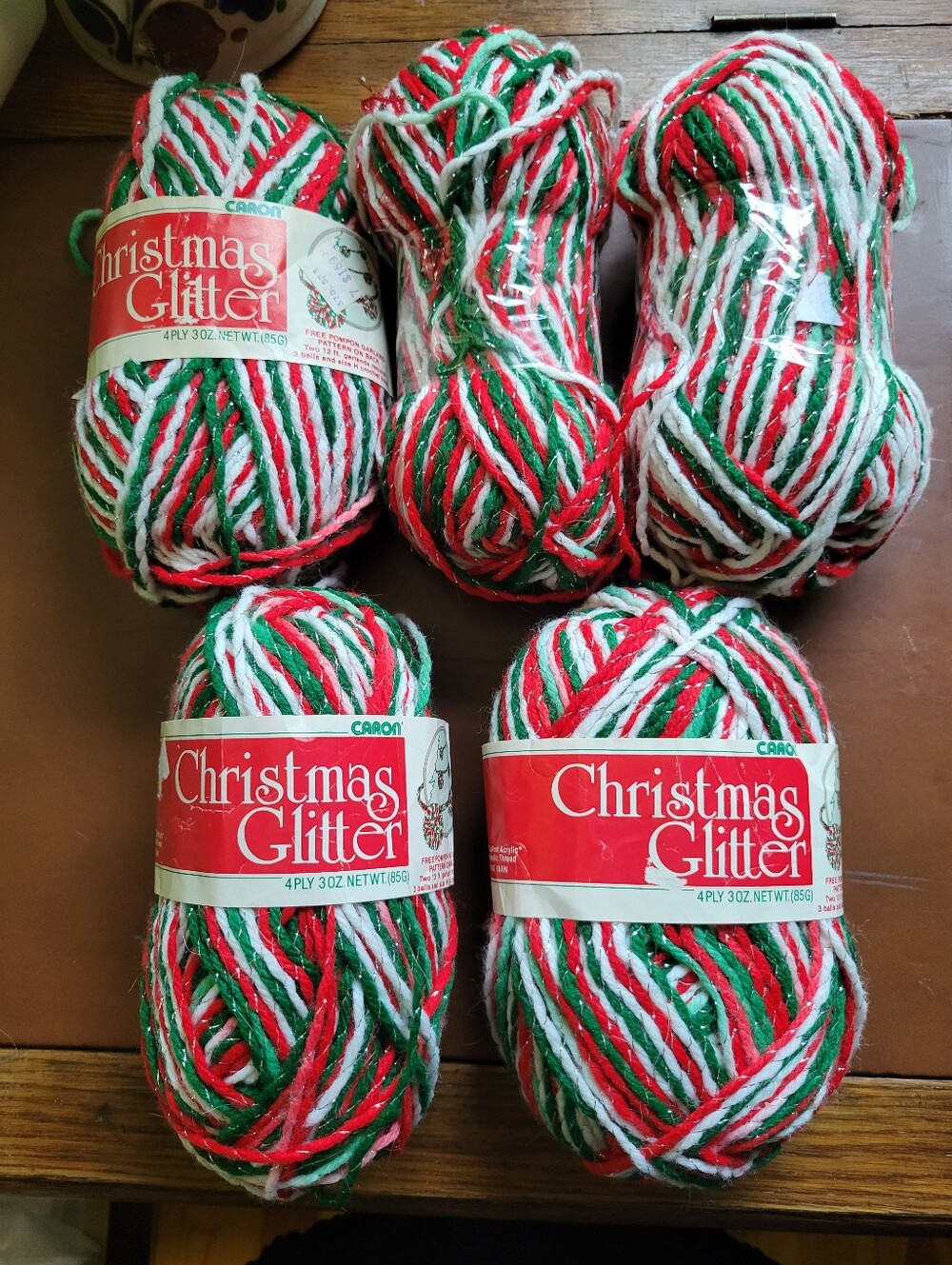 Lot 3 New 2 Old Caron Christmas Yarn Glitter Ombre 1273 Worsted Weight 1.75 Oz